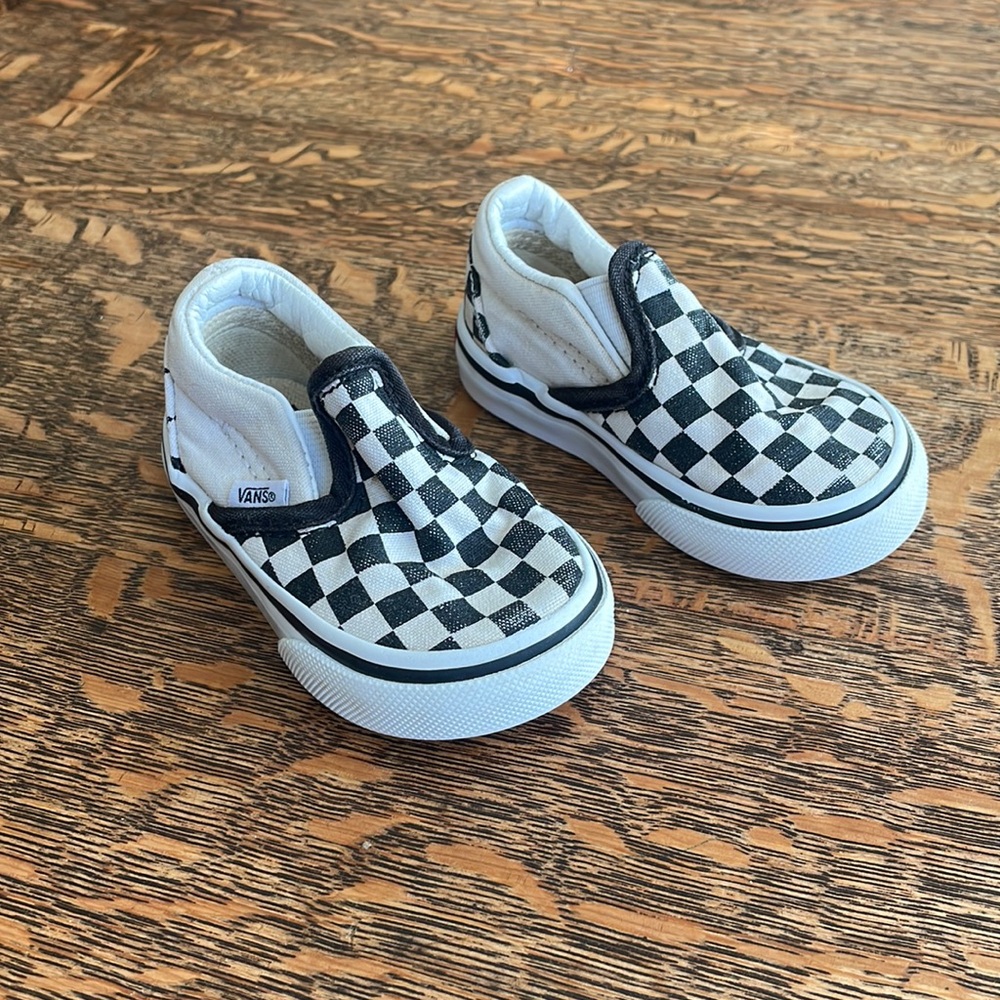 Infant Checkered Slip On Vans Size 2.5